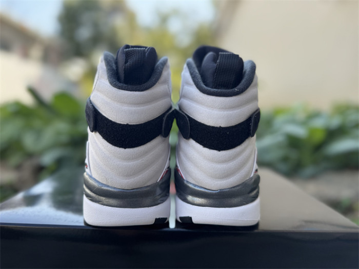 Authentic Jordan 8 Retro Bugs Bunny 2025