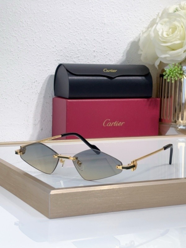 Cartier Sunglasses AAAA-9071