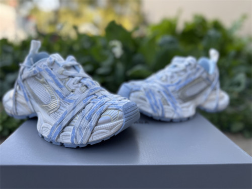 B 17FW Tripe-S High End Sneaker-682