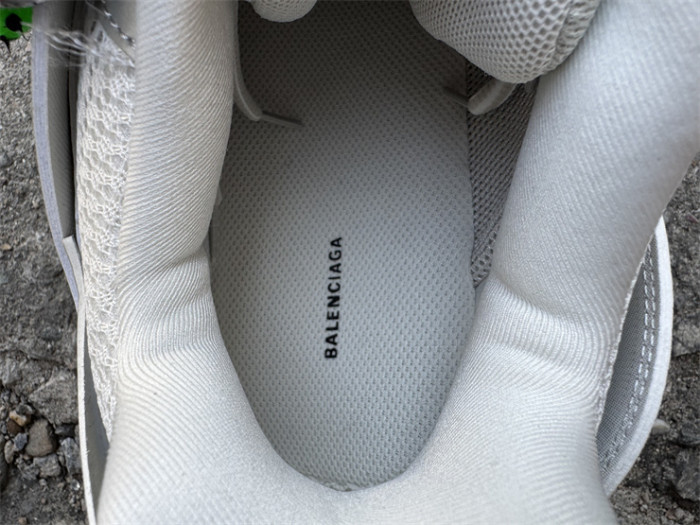 B 17FW Tripe-S High End Sneaker-684