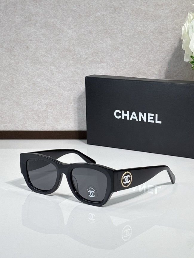 CHNL Sunglasses AAAA-6438
