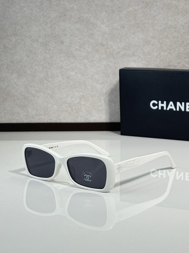 CHNL Sunglasses AAAA-6233
