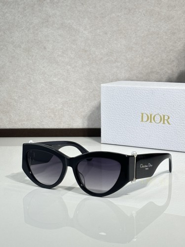 Dior Sunglasses AAAA-4431
