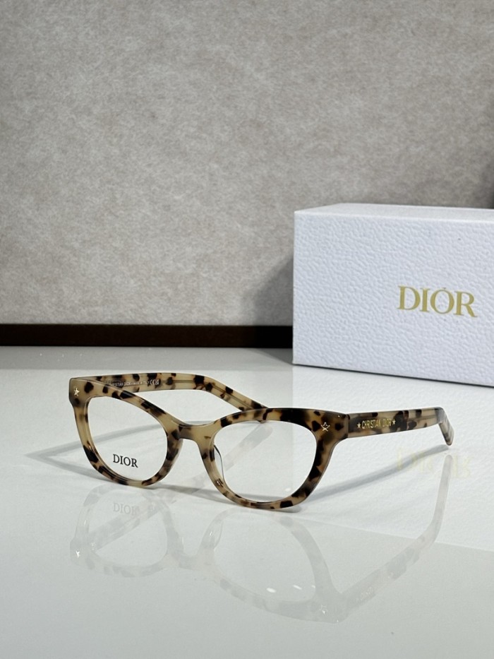 Dior Sunglasses AAAA-4374
