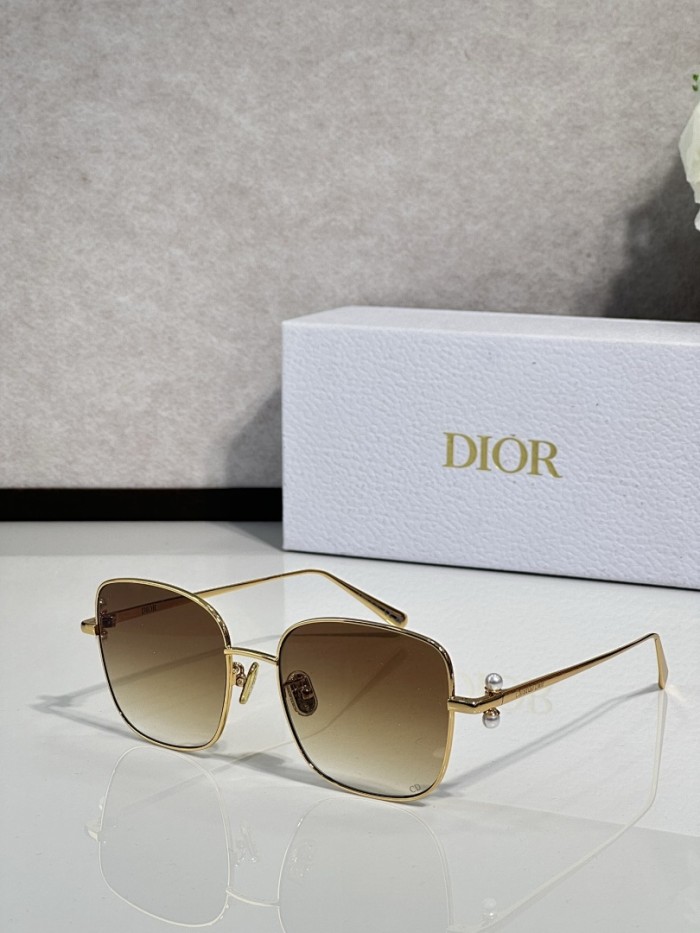 Dior Sunglasses AAAA-4600