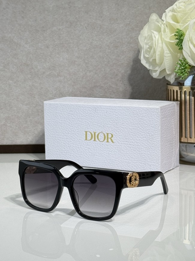 Dior Sunglasses AAAA-4656