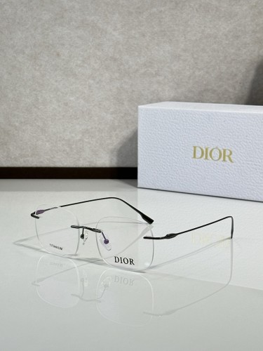 Dior Sunglasses AAAA-4315