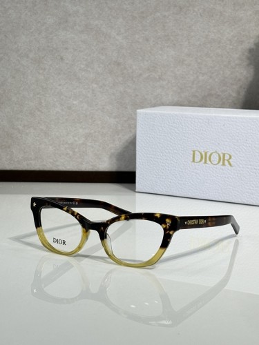 Dior Sunglasses AAAA-4373