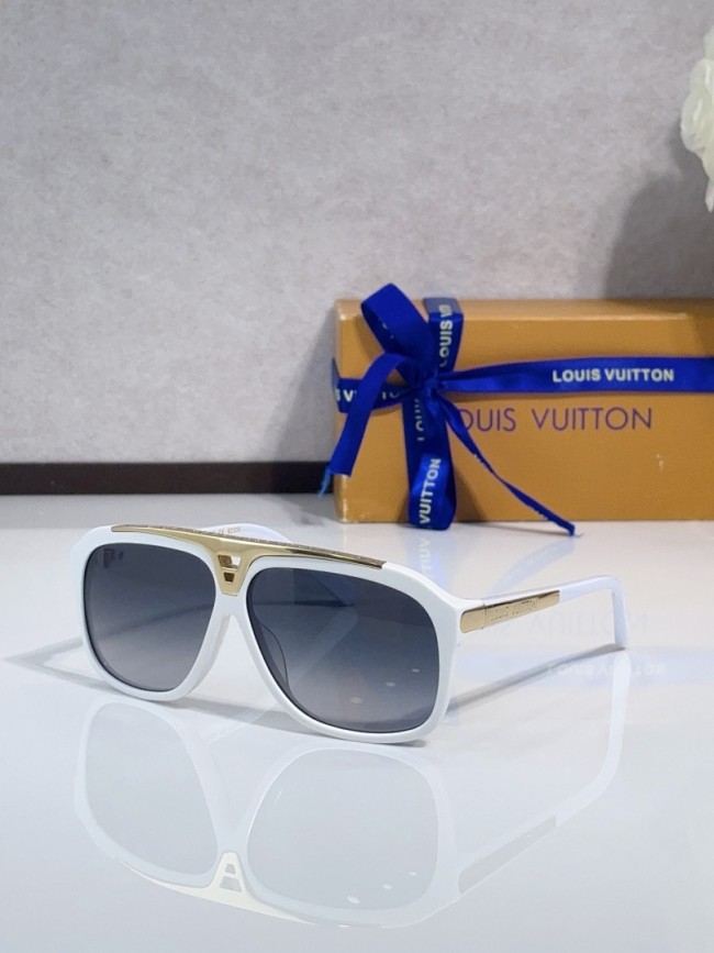 LV Sunglasses AAAA-7016