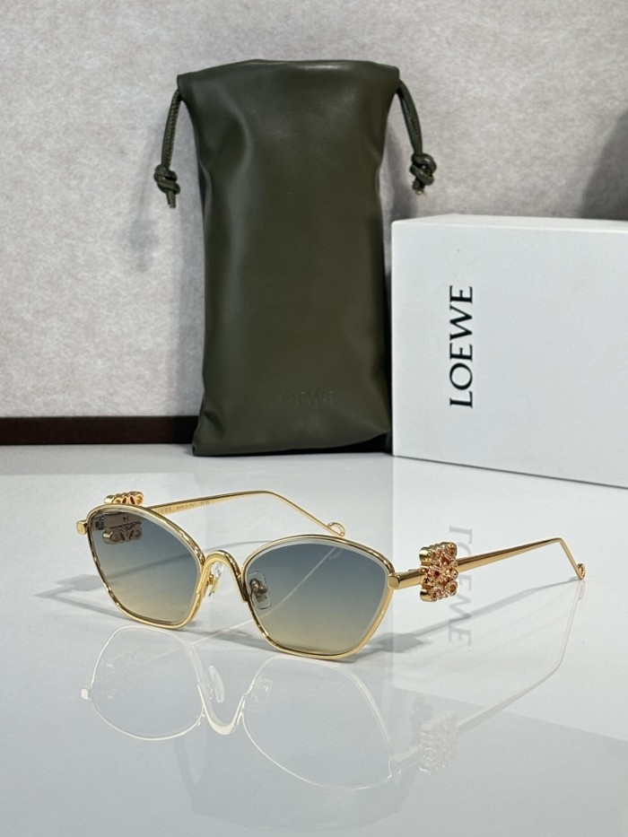 LV Sunglasses AAAA-7119