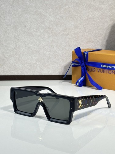 LV Sunglasses AAAA-7062