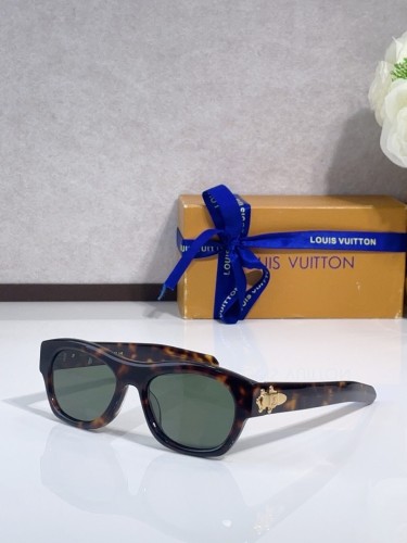 LV Sunglasses AAAA-7092
