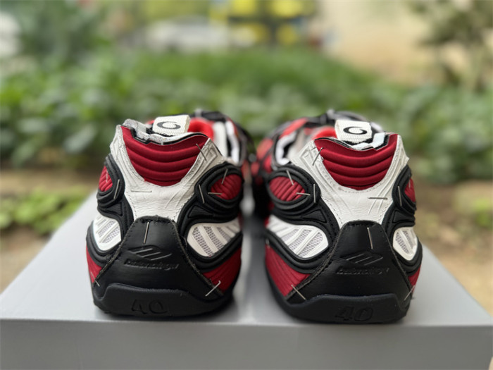 B 17FW Tripe-S High End Sneaker-691