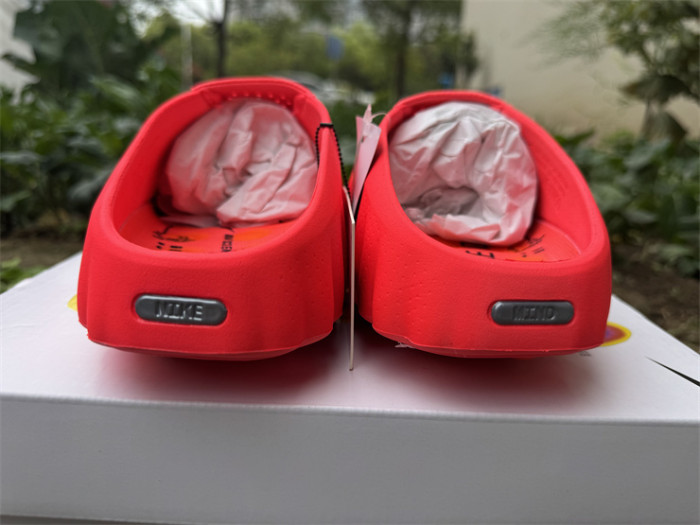 Nike Mind 001 Slide Solar Red