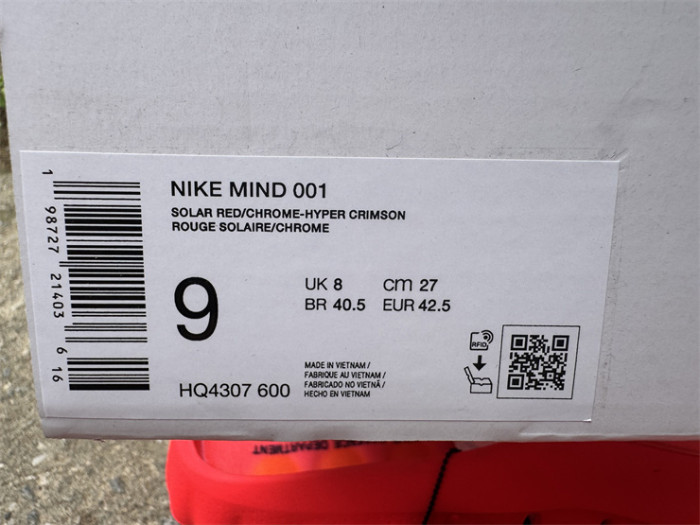 Nike Mind 001 Slide Solar Red