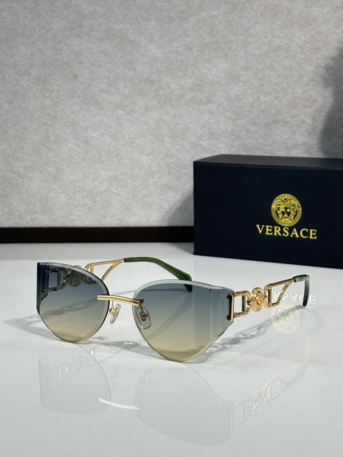 Versace Sunglasses AAAA-4135
