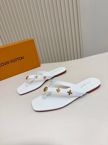 LV women Sandals 1：1 Quality-1137