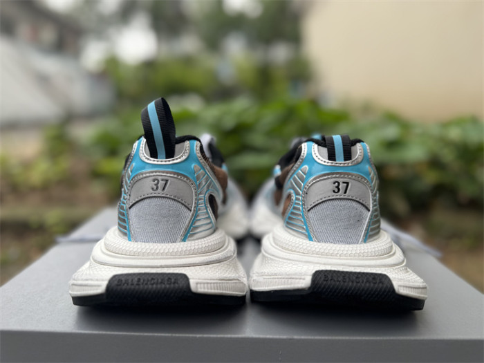 B 17FW Tripe-S High End Sneaker-704