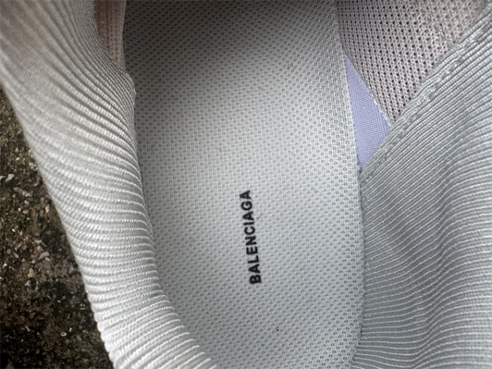 B 17FW Tripe-S High End Sneaker-709