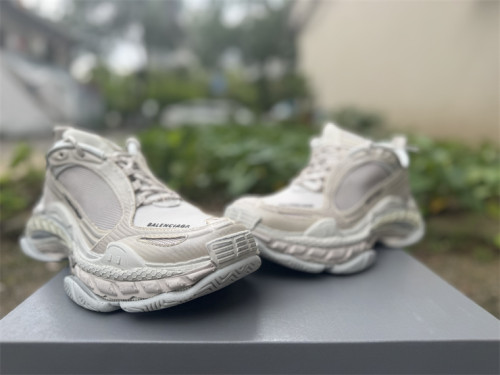 B 17FW Tripe-S High End Sneaker-709