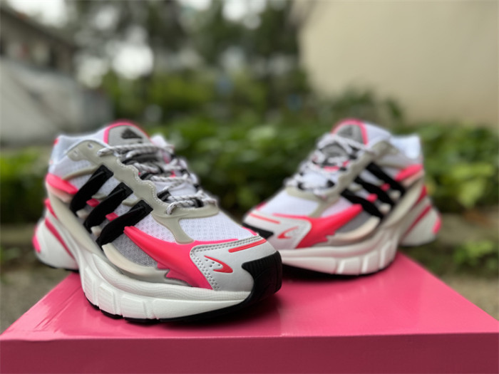 Pharrell Willams x AD Jellyfish Pink
