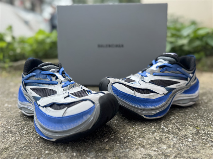 B 17FW Tripe-S High End Sneaker-712
