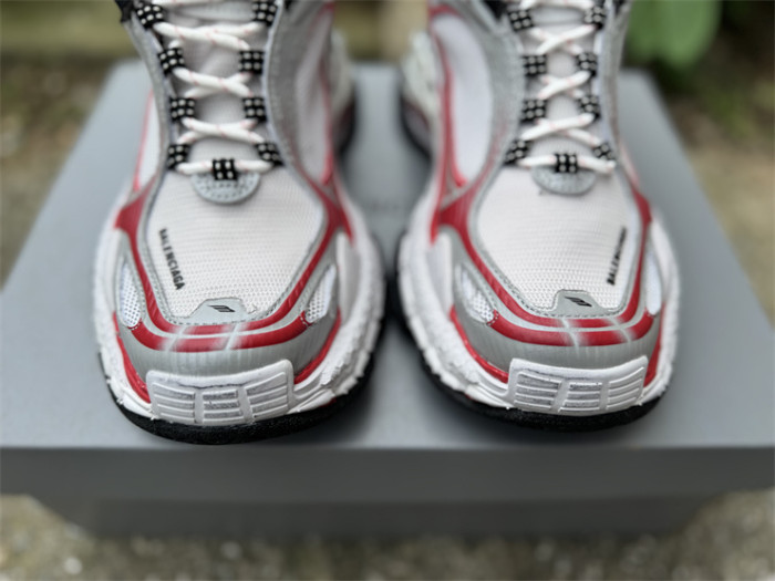 B 17FW Tripe-S High End Sneaker-713