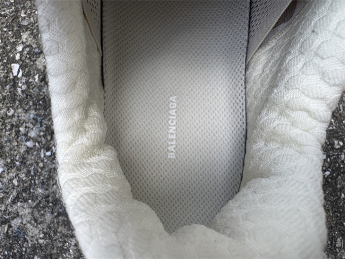 B 17FW Tripe-S High End Sneaker-714