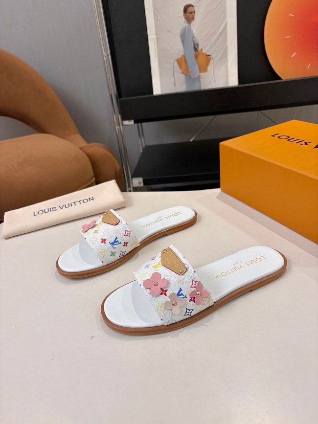 LV women Sandals 1：1 Quality-1174