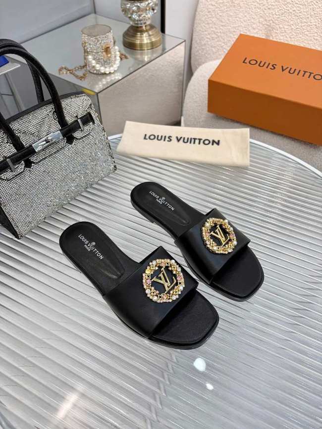 LV women Sandals 1：1 Quality-1159