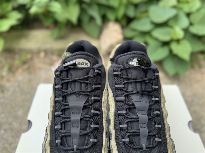 Authentic Nike Air Max 95 SP Undefeated Geo La Brea Medium Olive