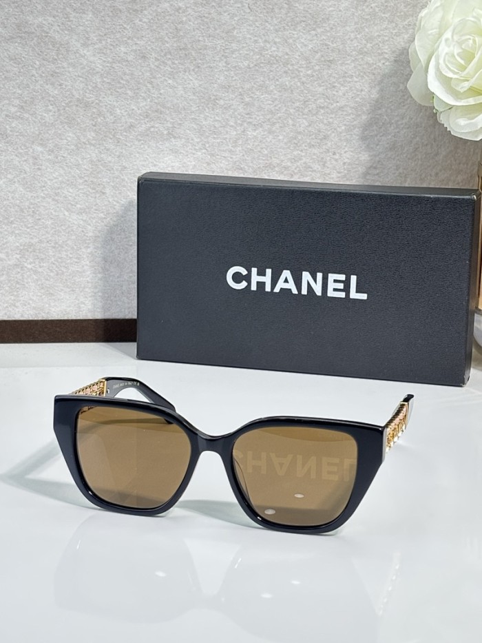CHNL Sunglasses AAAA-7002