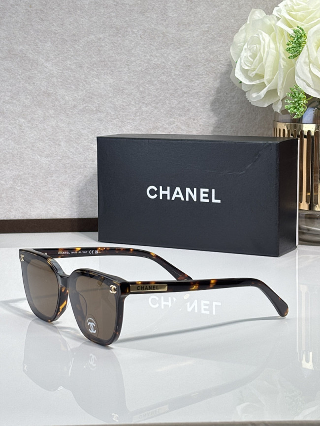 CHNL Sunglasses AAAA-7139