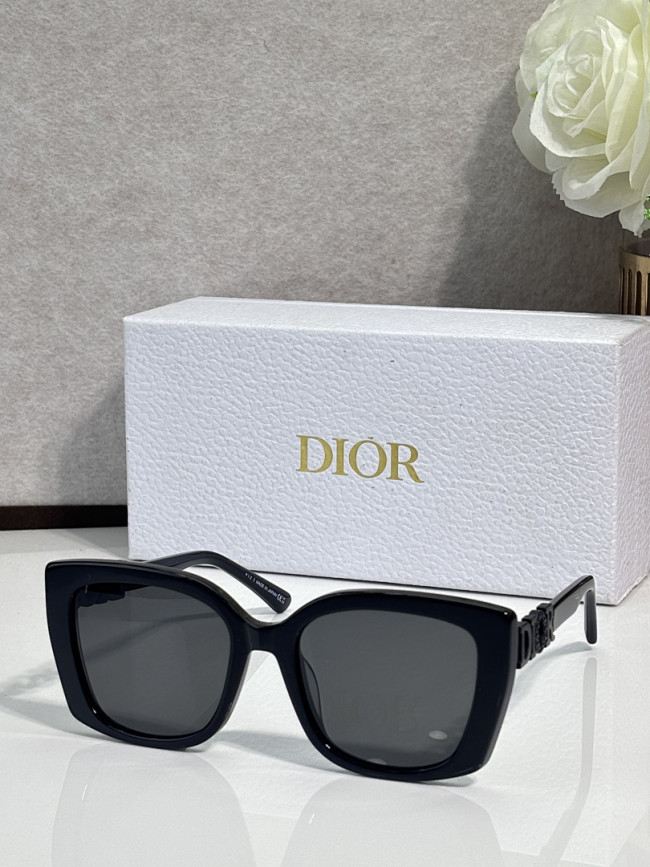 Dior Sunglasses AAAA-4824