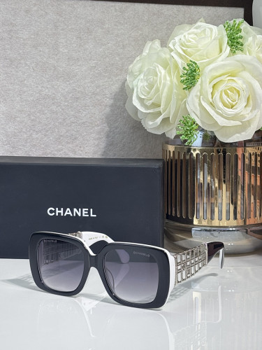 CHNL Sunglasses AAAA-7219