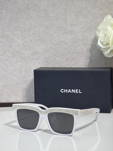 CHNL Sunglasses AAAA-7690