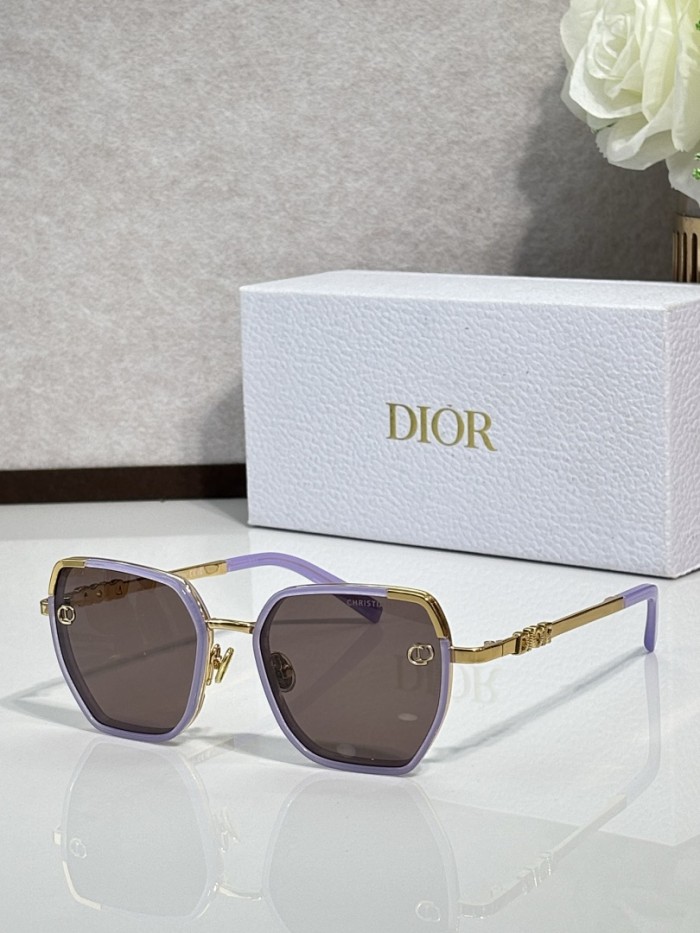 Dior Sunglasses AAAA-4752