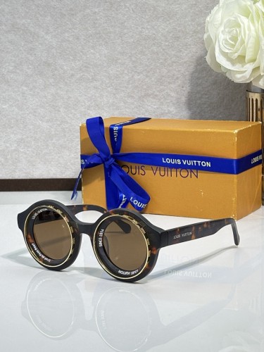 LV Sunglasses AAAA-7623