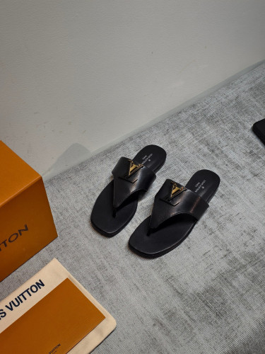LV women Sandals 1：1 Quality-1218