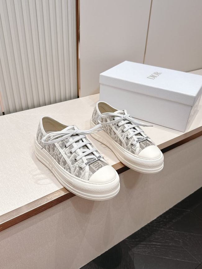 Dior Women Shoes 1：1 quality-766