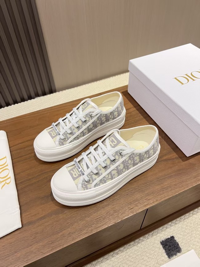 Dior Women Shoes 1：1 quality-773