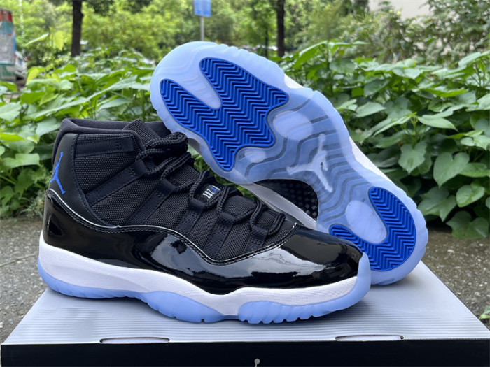 Authentic Air Jordan 11 “Space Jam”   2026  GS