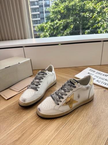 Super Max Golden Goose Shoes-057