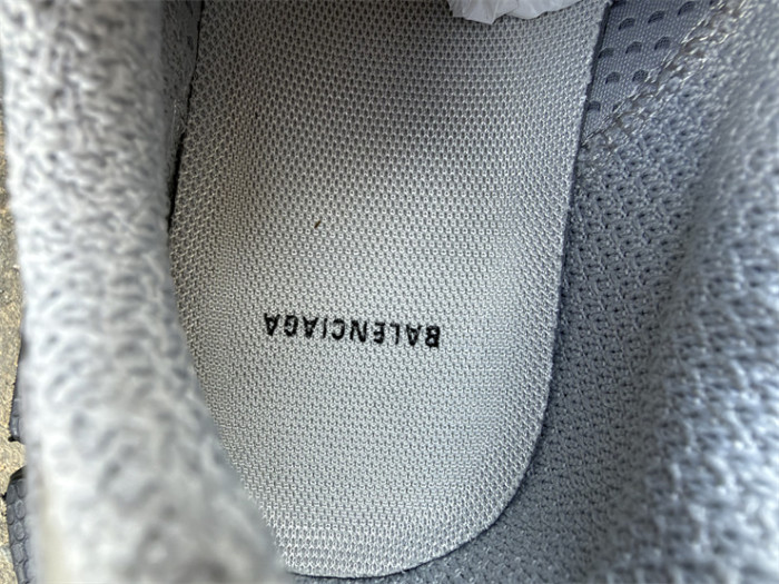 B 17FW Tripe-S High End Sneaker-723