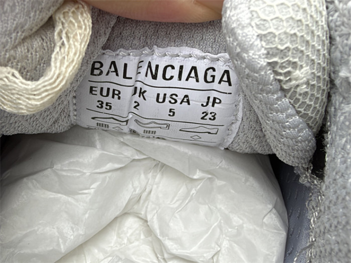 B 17FW Tripe-S High End Sneaker-724