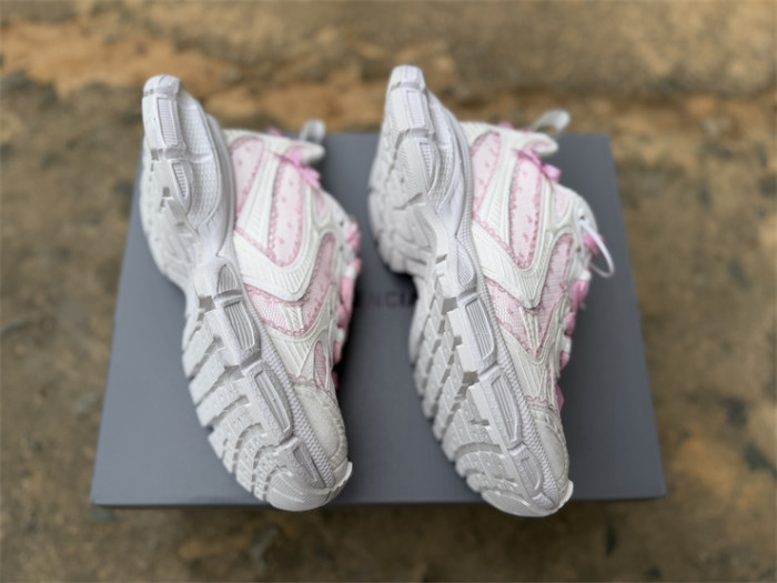 B 17FW Tripe-S High End Sneaker-725