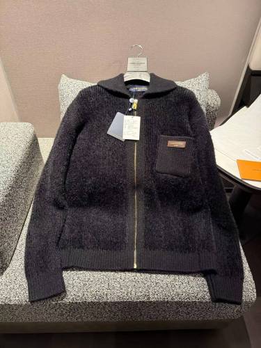 LV Sweater High End Quality-320