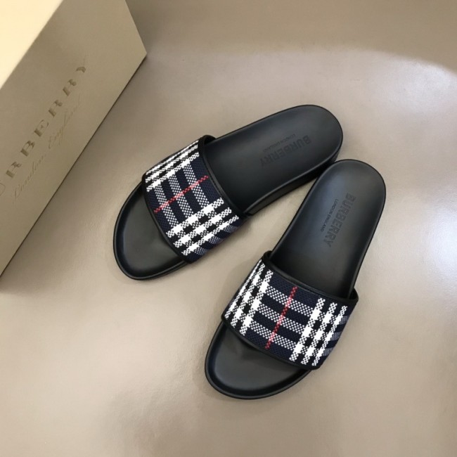 Burberry men slippers AAA-074