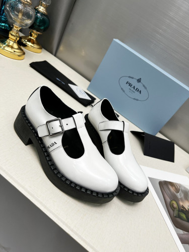 Prada women shoes 1：1 quality-304