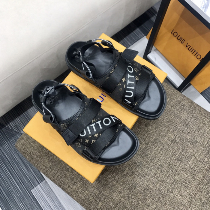 LV Sandals 1：1 Quality-326